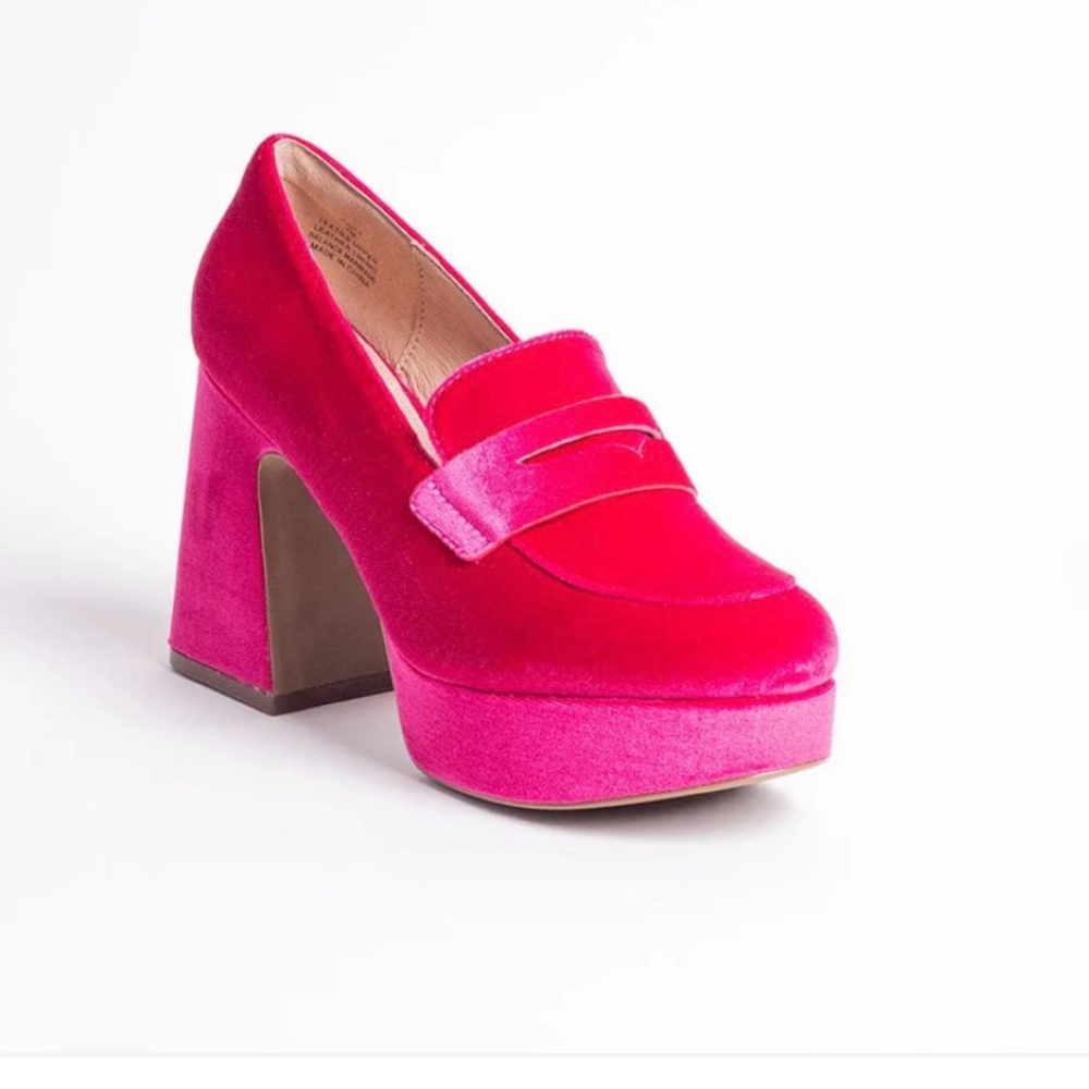 Cecilia New York Pinky Hot pink Velvet sz9